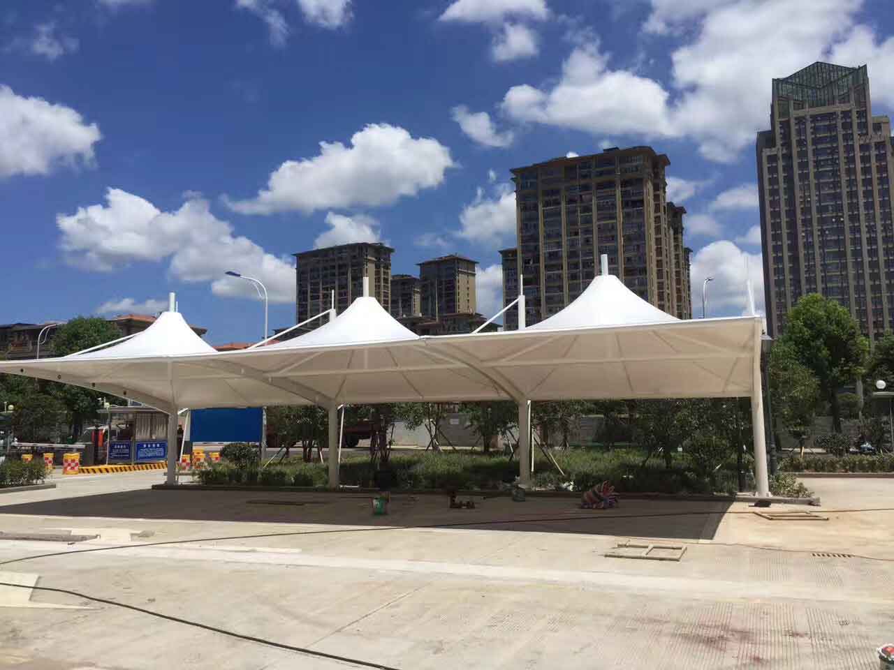 自行車(chē)車(chē)棚